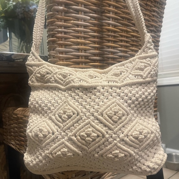 Handmade Macrame Shoulder Bag Boho Hippie Knit Woven Ivory Crossbody​ - Picture 3 of 6